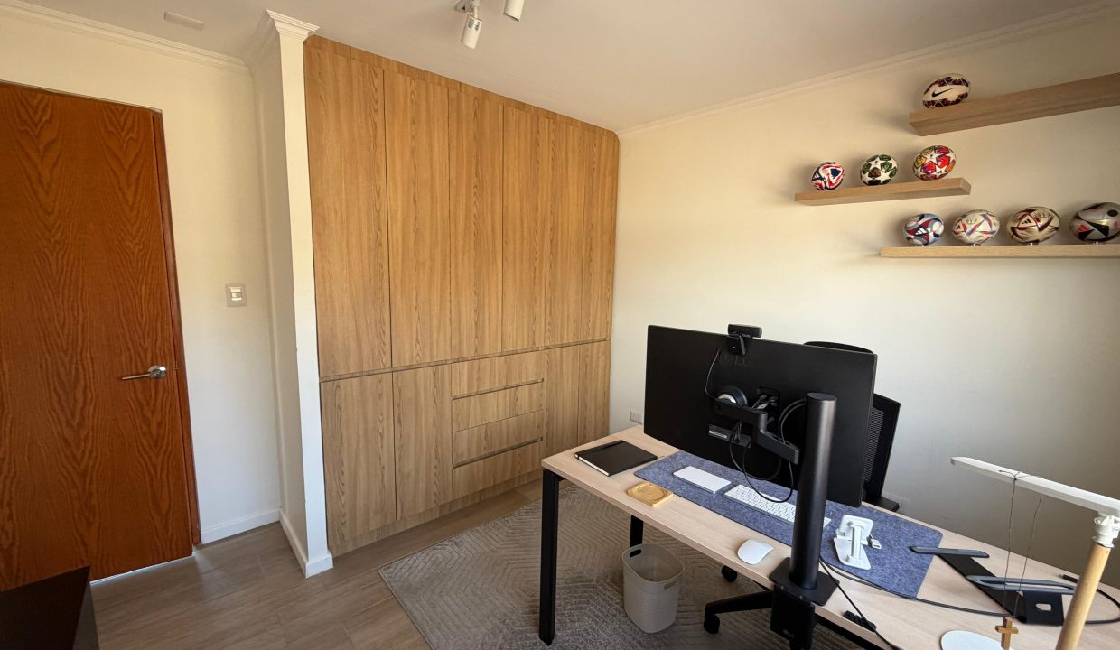 03cb1881-83d4-4f9c-ae93-89d7775a30e2