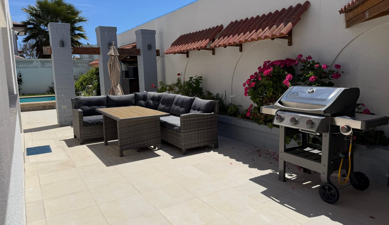 61c98309-cfdd-4dce-95fa-01542604d48b