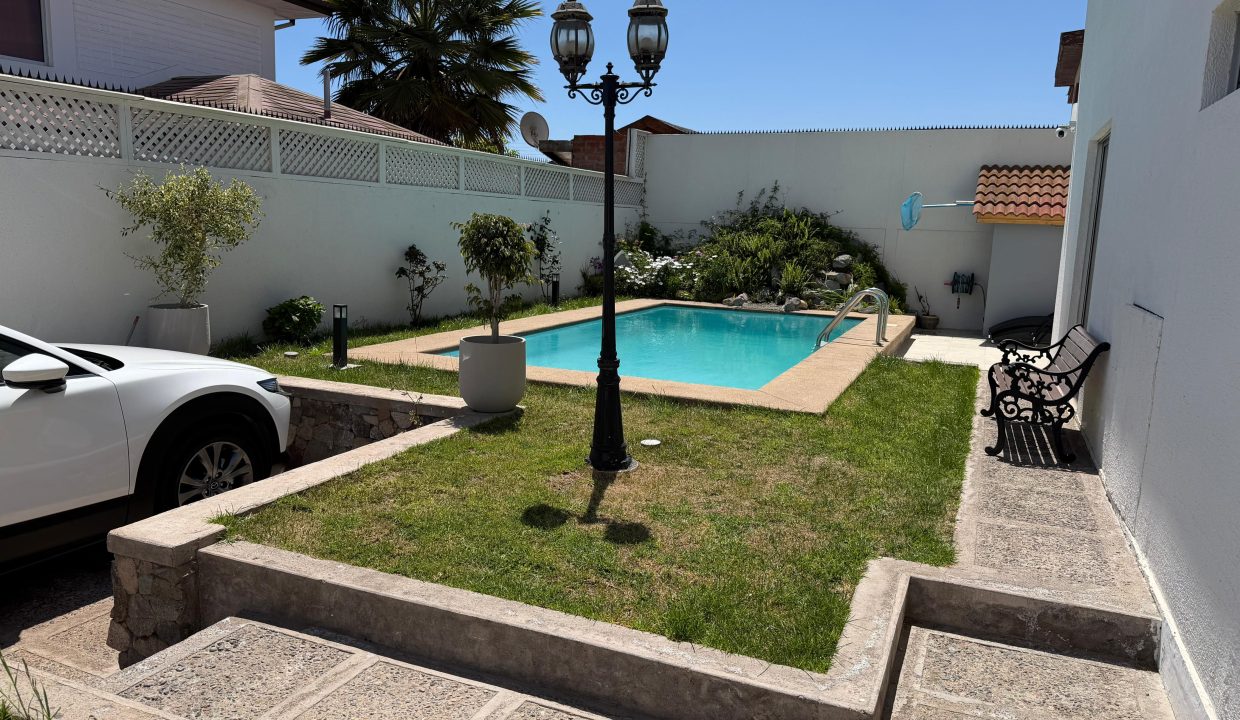 9fa092fe-c296-4b20-9949-a9343e449e1a