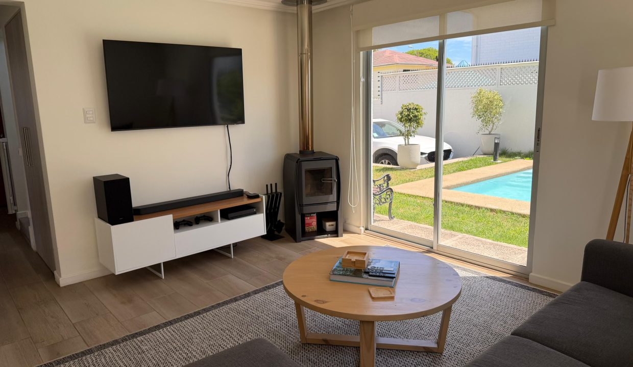 f1749239-a5bb-4386-bcc1-b30e06699fe9